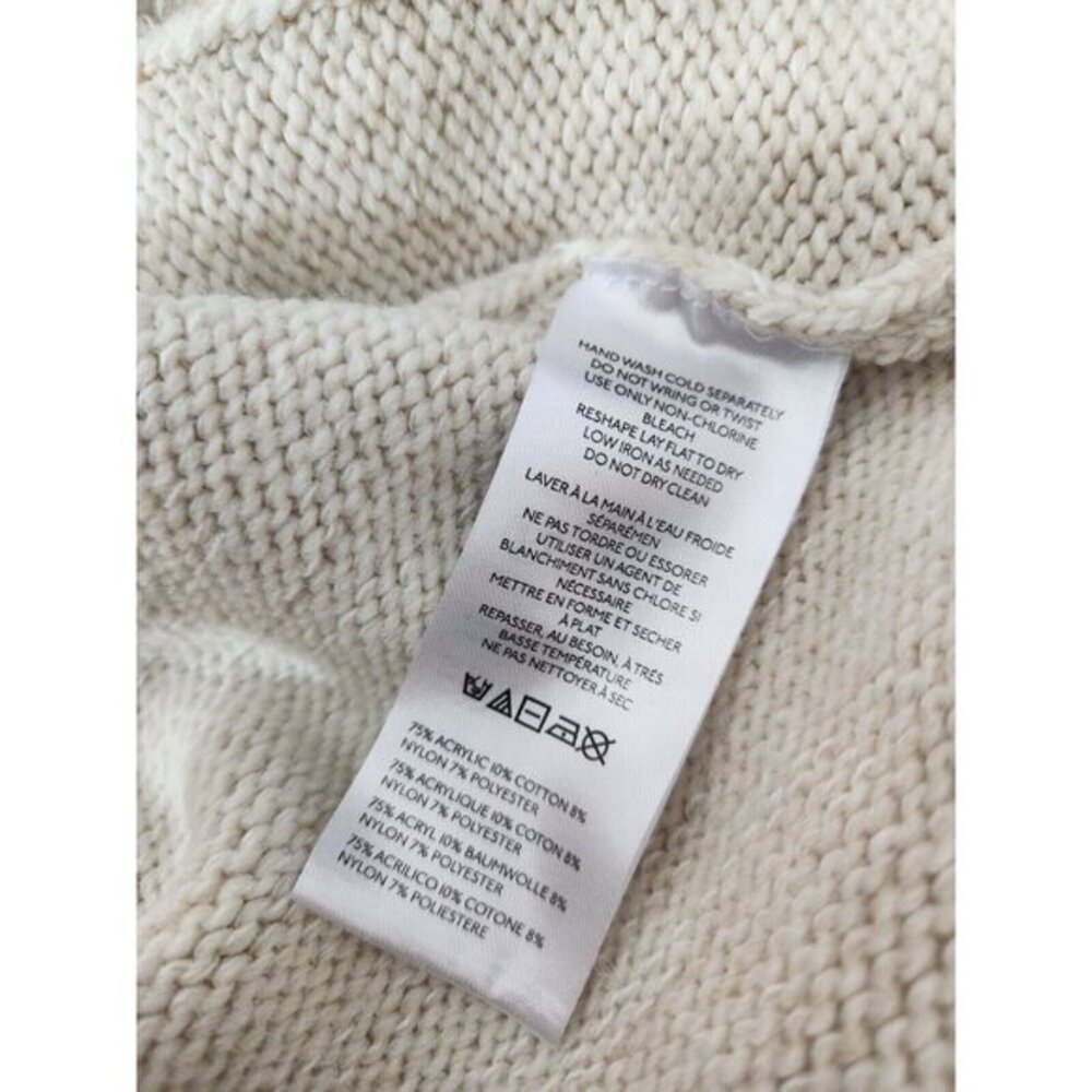 New Urban Outfitters Cropped Cardigan Toggle Cable Knit Womens Medium‎ - Picture 9 of 9